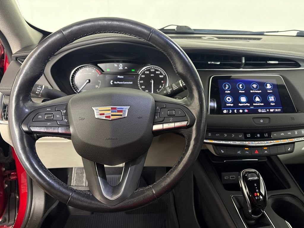 Used 2021 Cadillac XT4 Premium Luxury w/ Enhanced Visibility Package AWD/4WD image 17