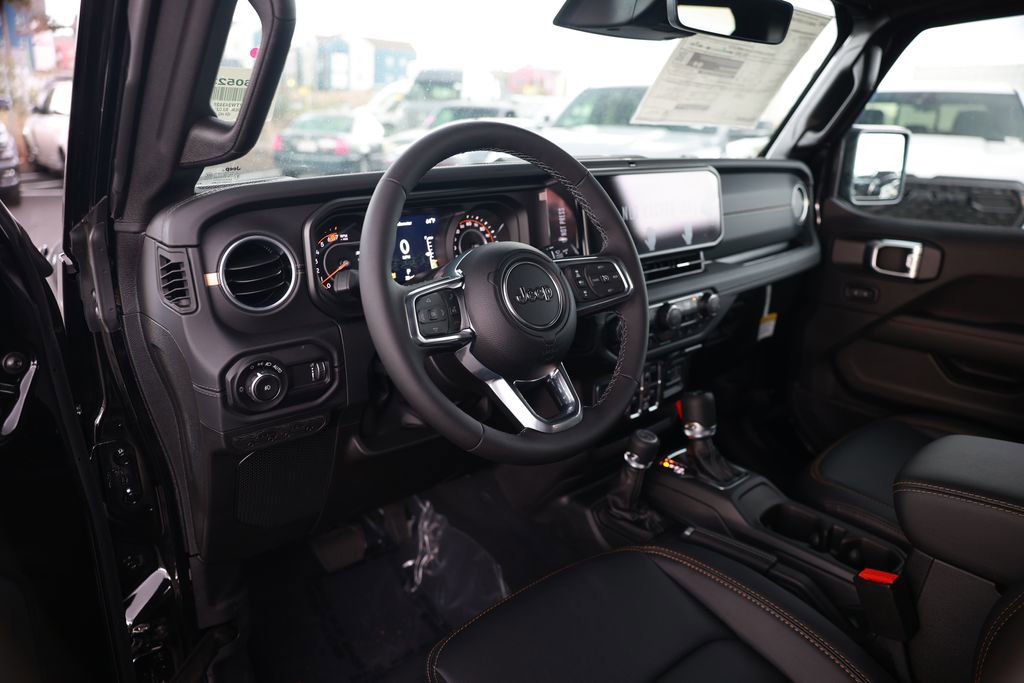 New 2026 Jeep Wrangler Unlimited Sahara AWD/4WD image 13