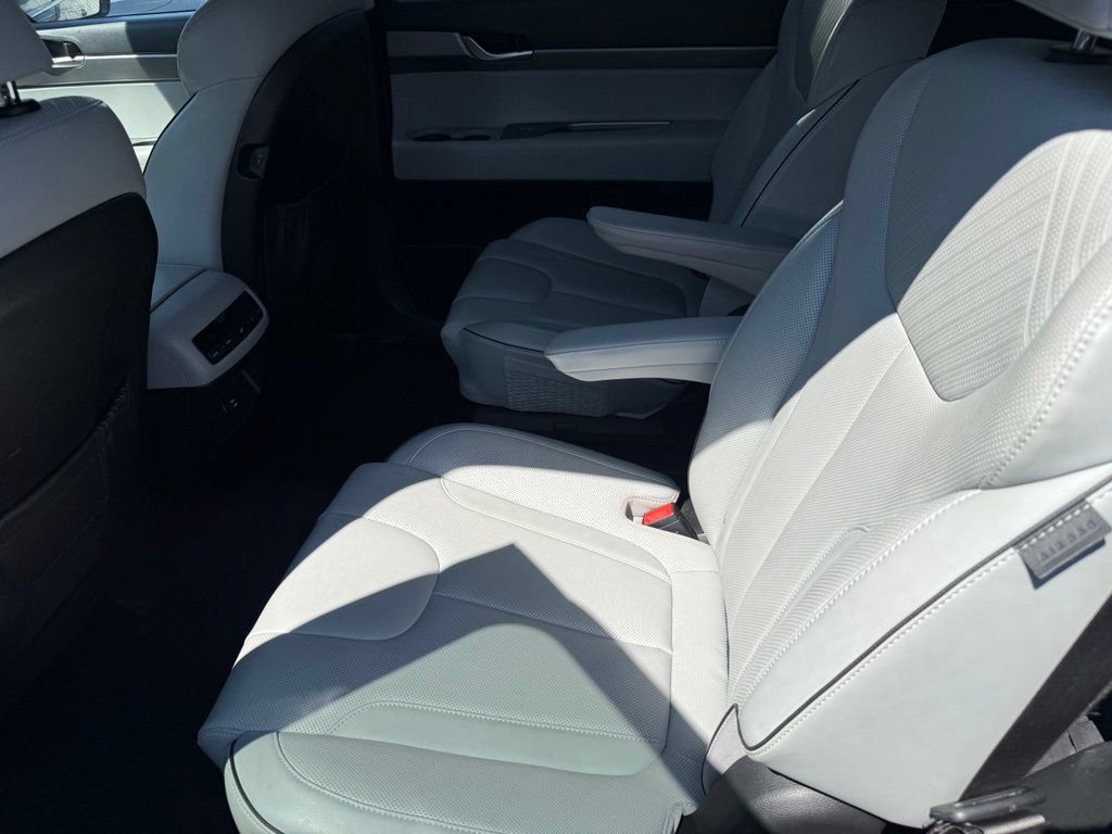 Used 2024 Hyundai Palisade SEL FWD image 7
