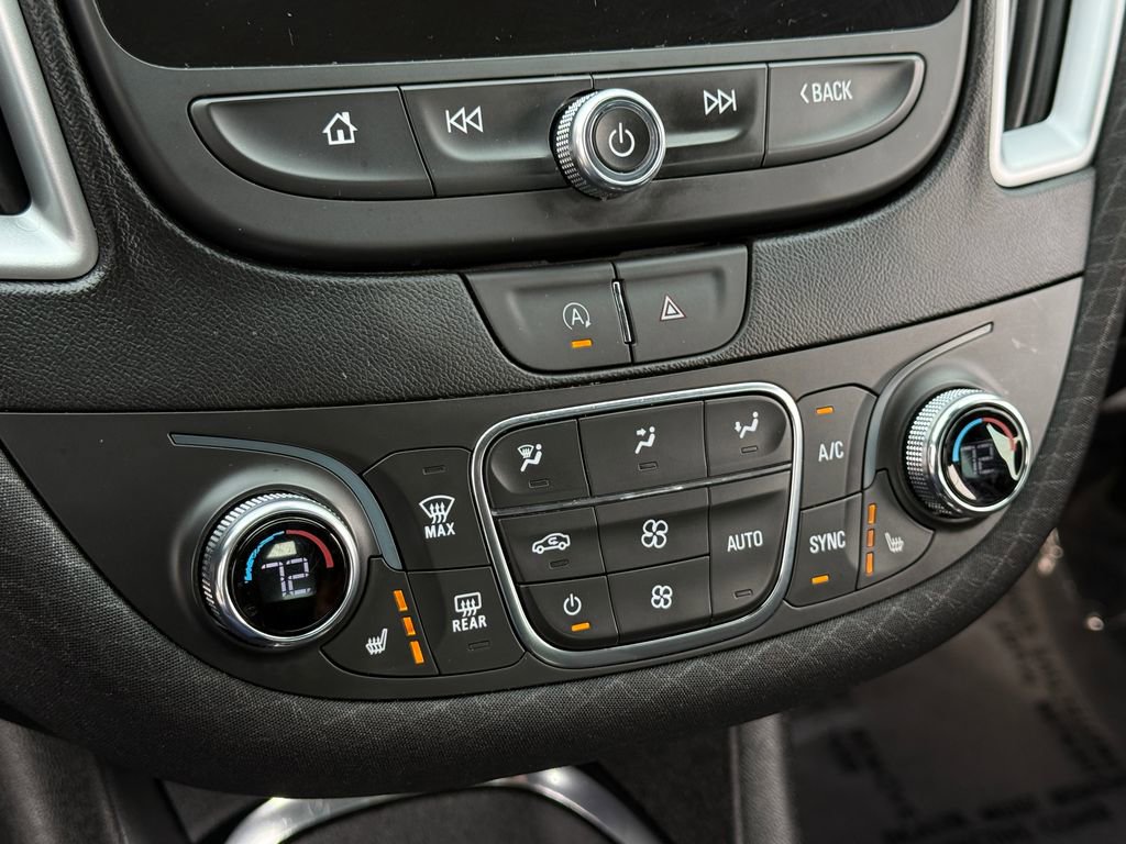 Used 2023 Chevrolet Malibu LT image 25