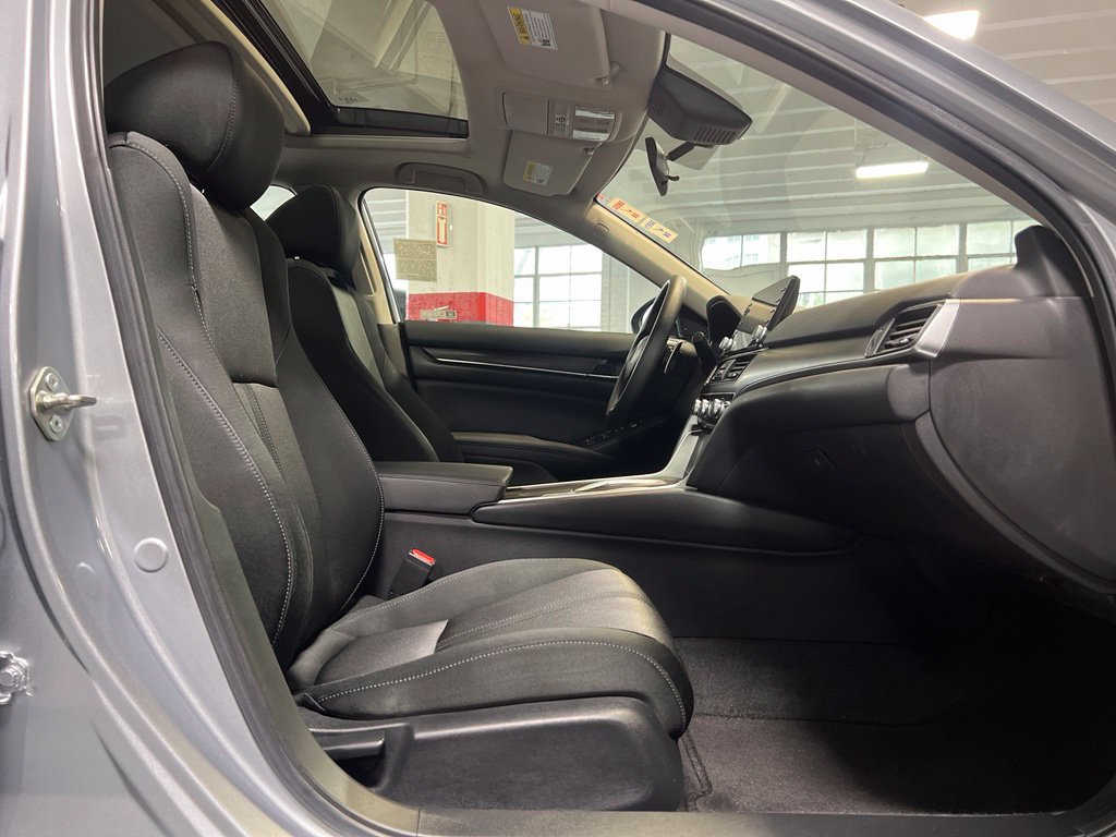 Used 2020 Honda Accord EX image 20