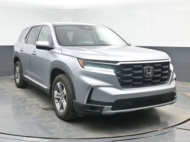 Used 2025 Honda Pilot EX-L image 2