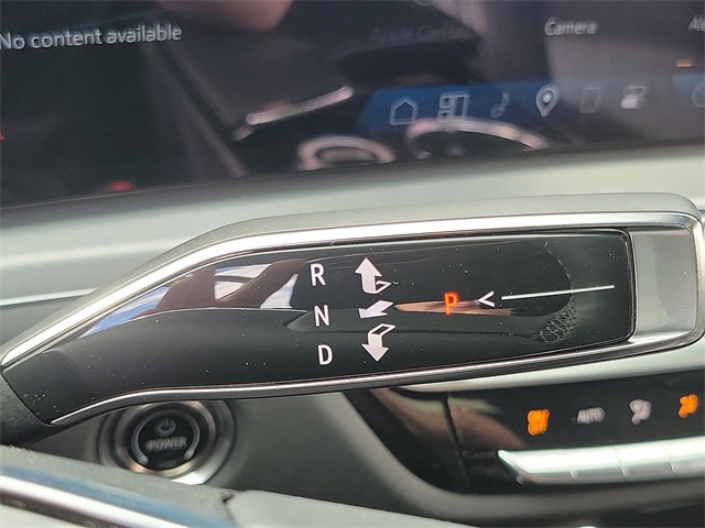 Used 2025 Cadillac Lyriq Luxury image 14