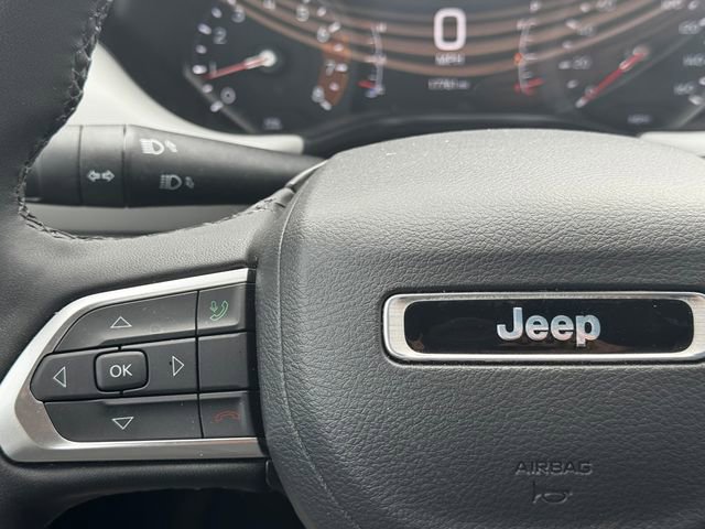 Certified 2025 Jeep Compass Limited image 26