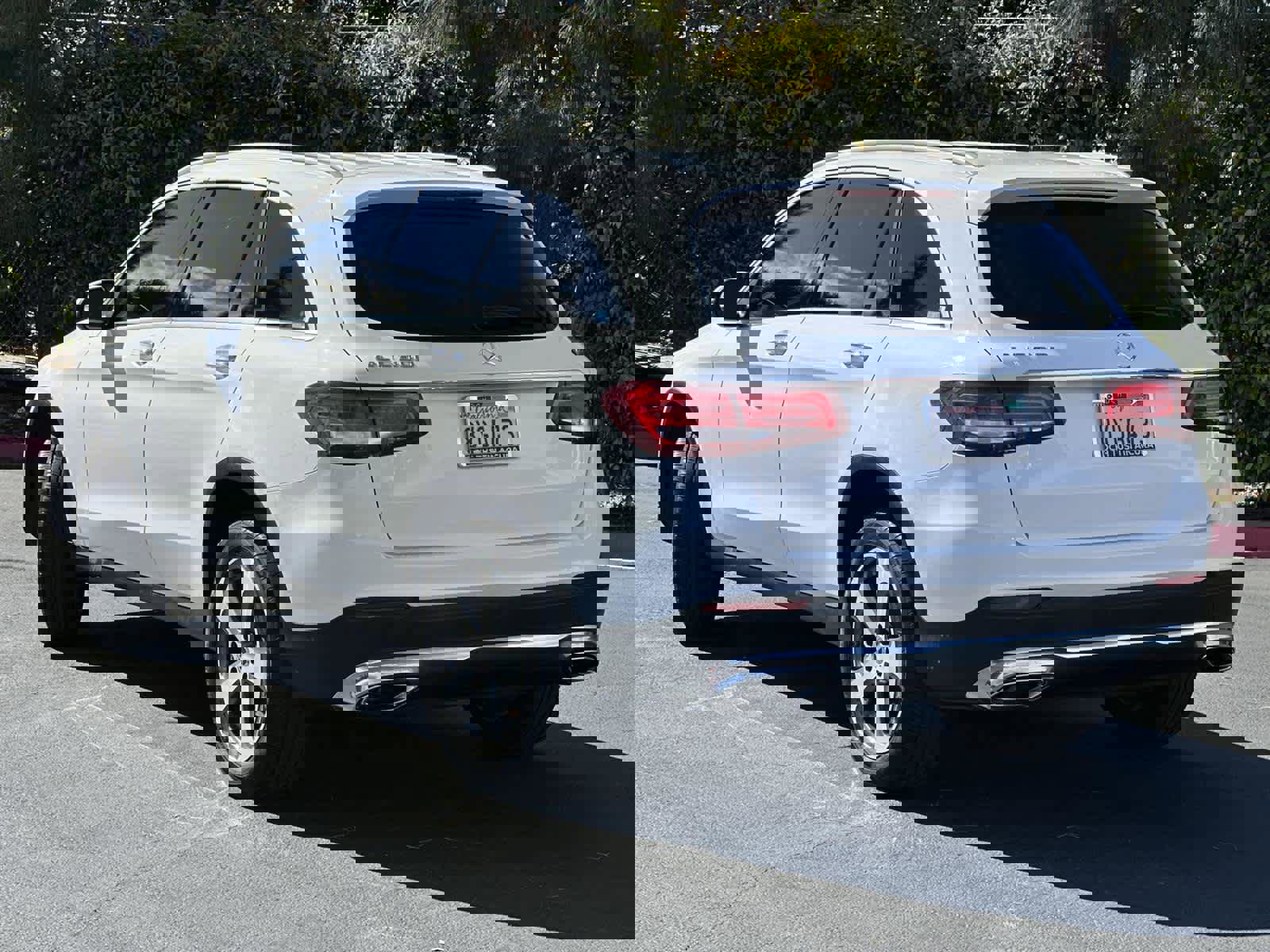 Used 2018 Mercedes-Benz GLC 300 image 4