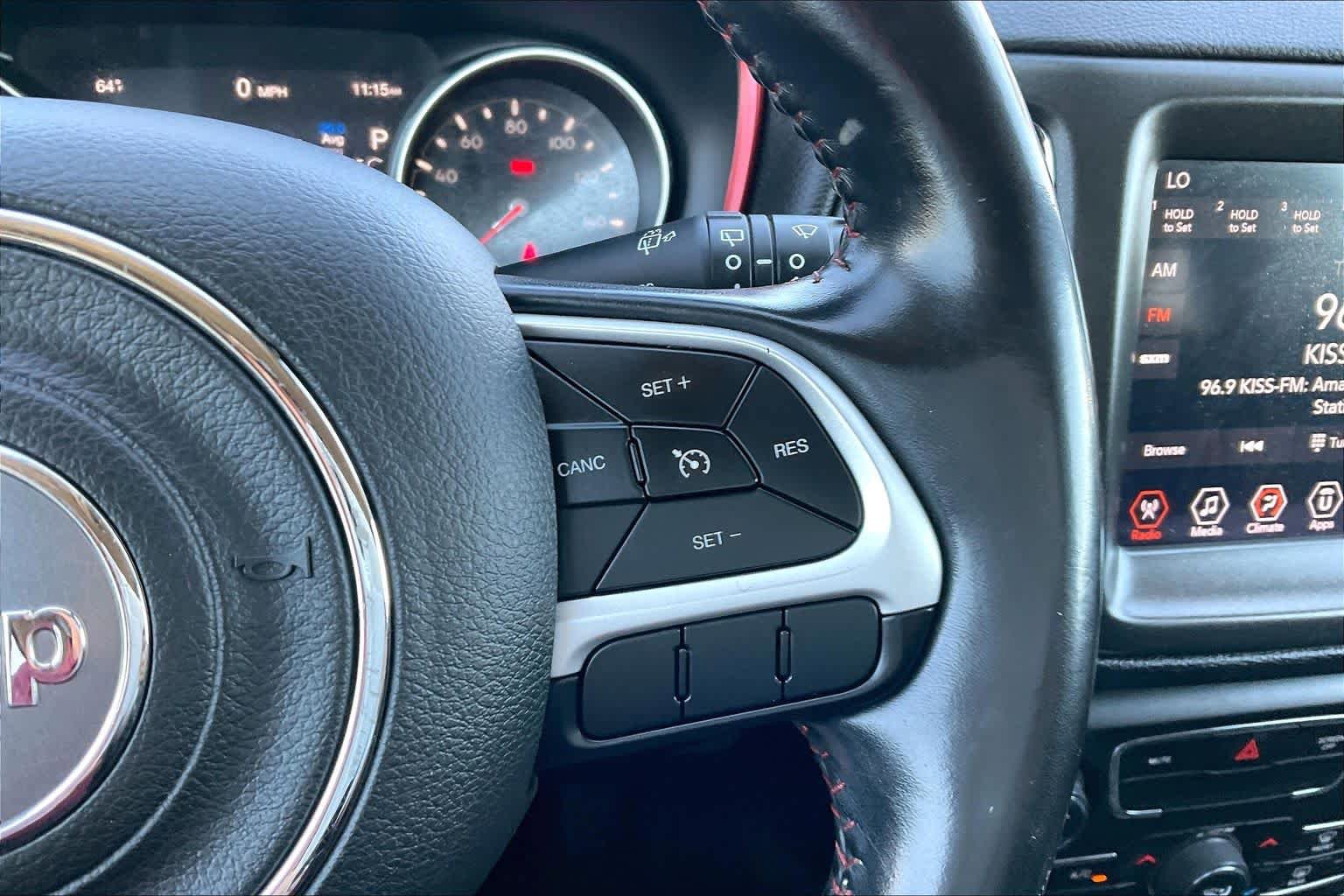 Used 2020 Jeep Compass Trailhawk image 25