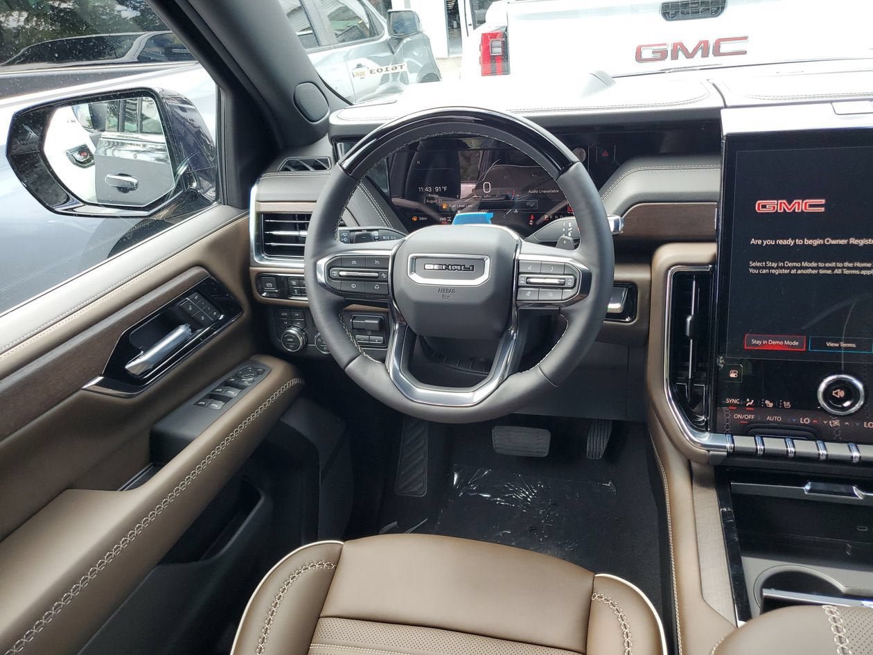 New 2026 GMC Yukon XL Denali Ultimate AWD/4WD image 13