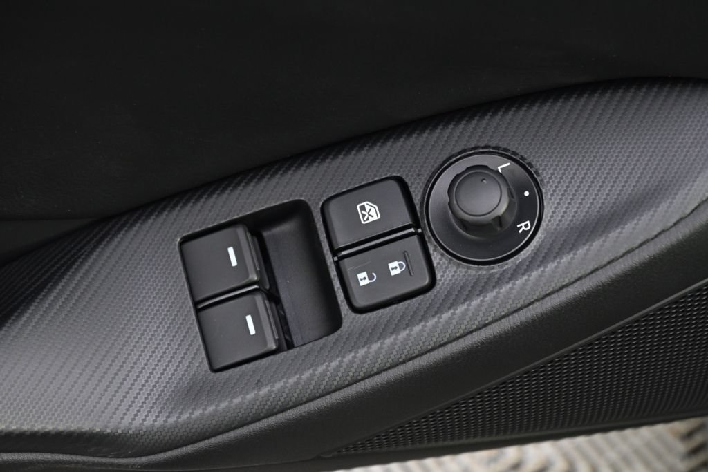Used 2025 MAZDA MX-5 Miata Grand Touring RWD image 24