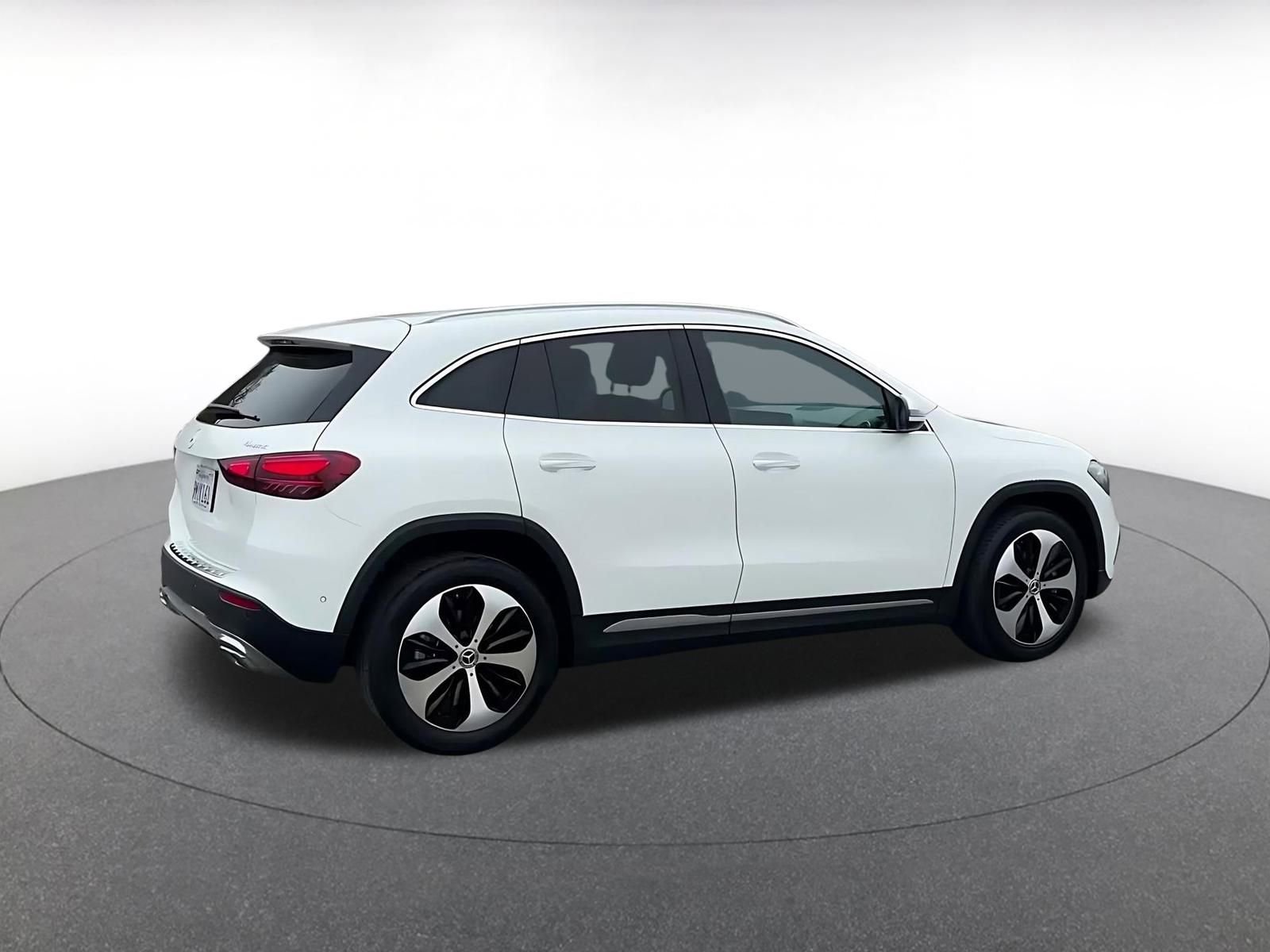 Used 2025 Mercedes-Benz GLA 250 4MATIC image 15