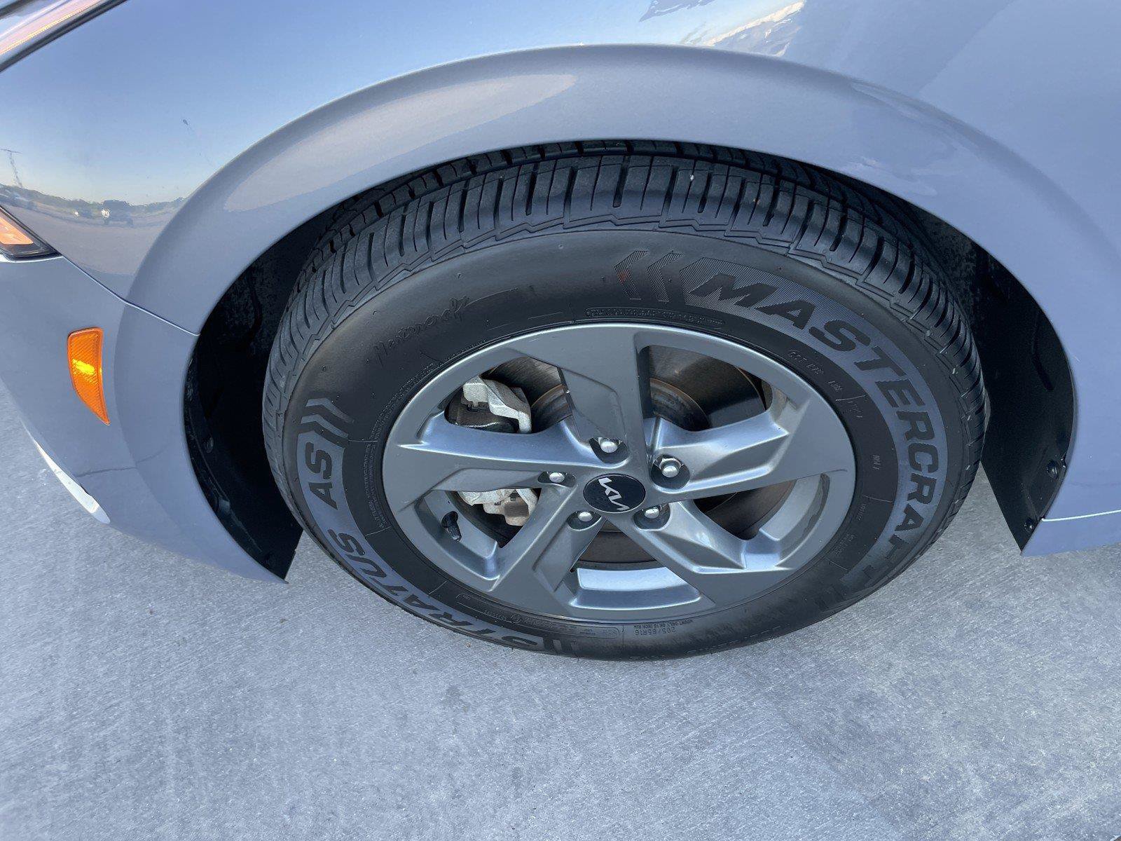 Used 2022 Kia K5 LX FWD image 33