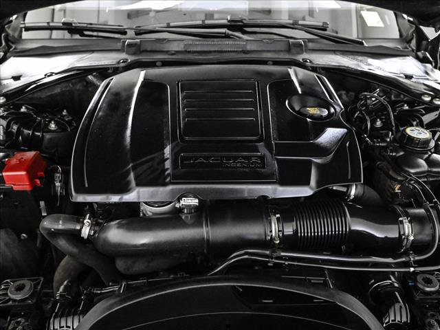 Used 2020 Jaguar XF Premium AWD/4WD image 23