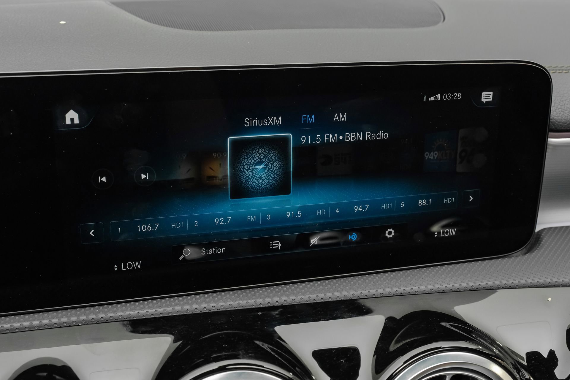 Used 2023 Mercedes-Benz CLA 250 image 35