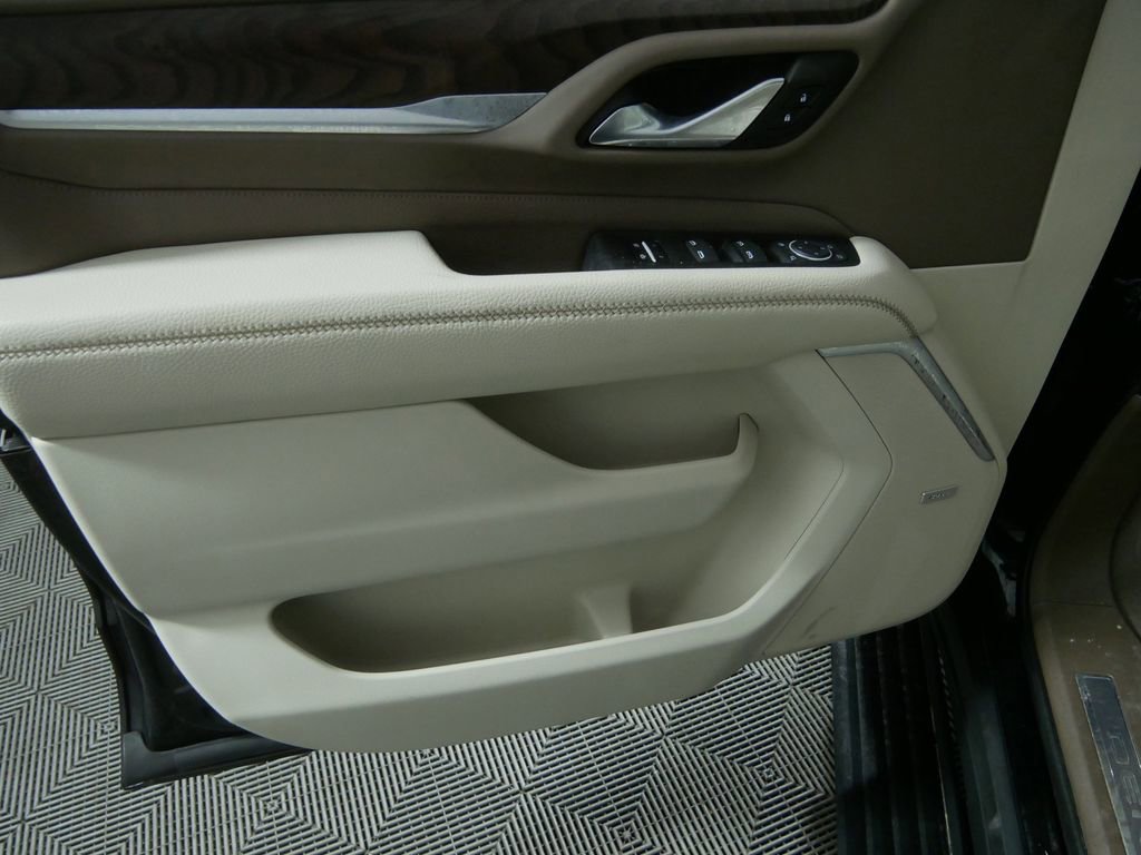 Used 2023 GMC Yukon XL Denali w/ Max Trailering Package image 12