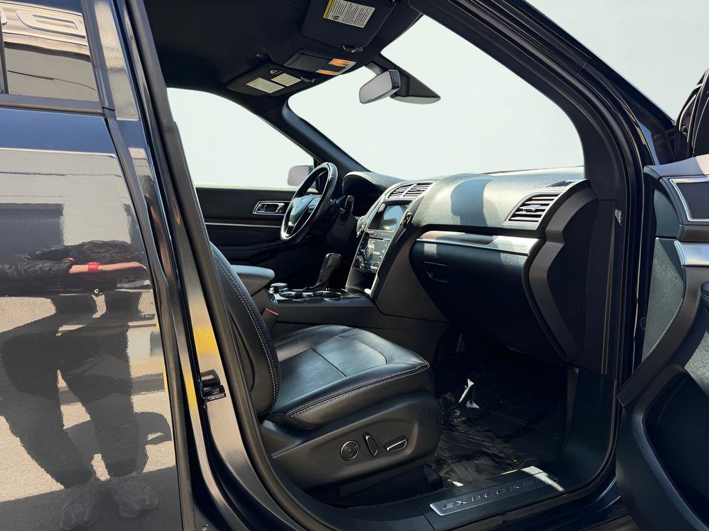 Used 2017 Ford Explorer Limited w/ Equipment Group 301A image 34