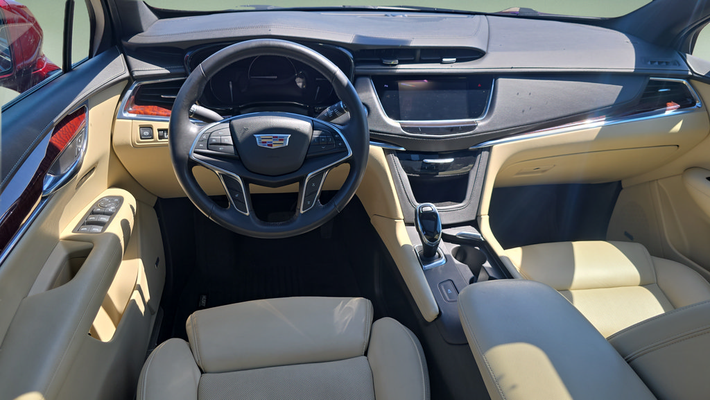 Used 2017 Cadillac XT5 Luxury FWD image 14