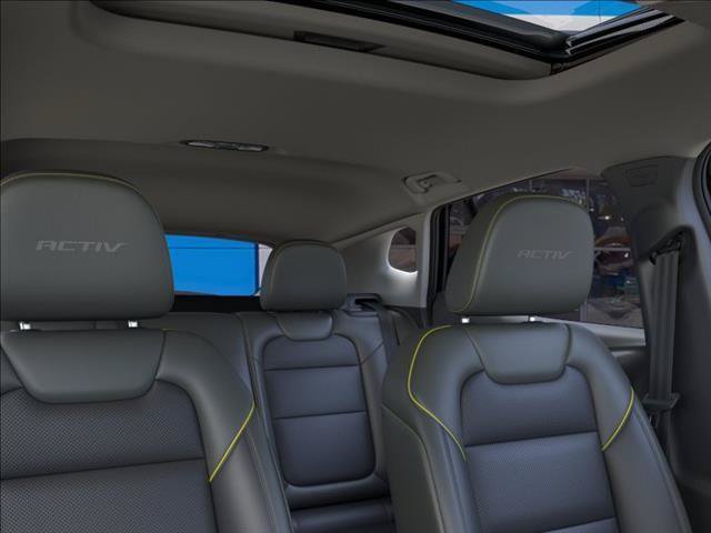 New 2026 Chevrolet Trax ACTIV w/ Sunroof Package FWD image 24