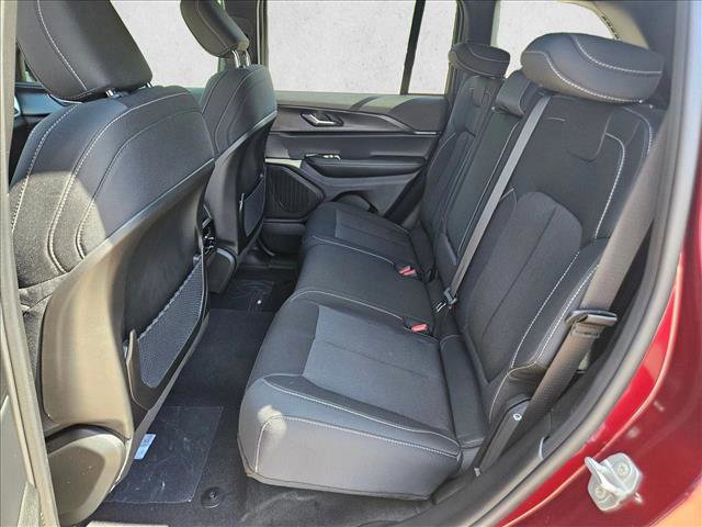 New 2025 Jeep Grand Cherokee Laredo X image 16