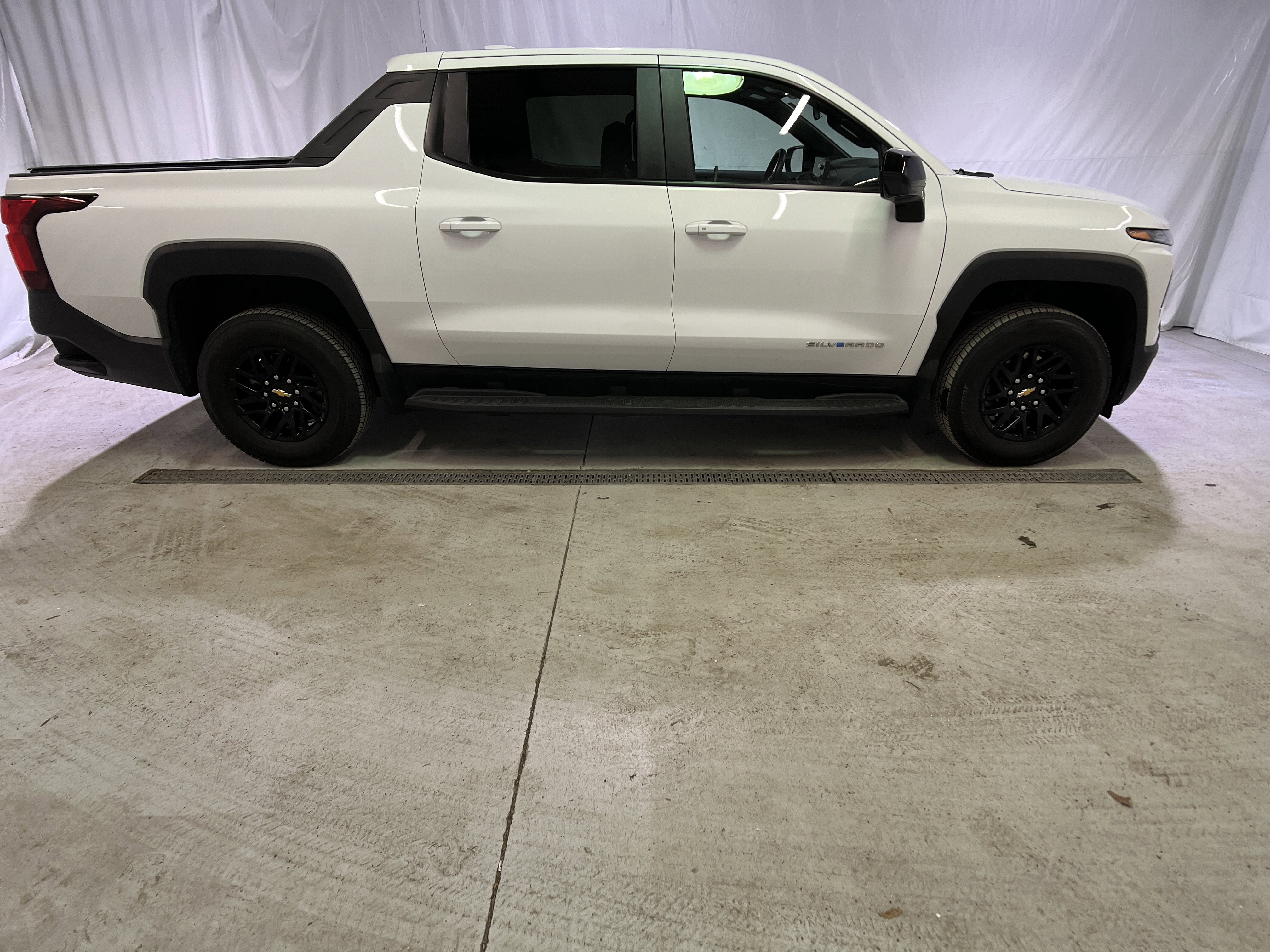 Certified 2024 Chevrolet Silverado EV W/T image 12