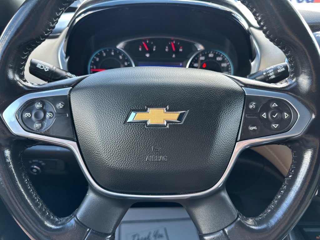 Used 2022 Chevrolet Traverse LT image 22