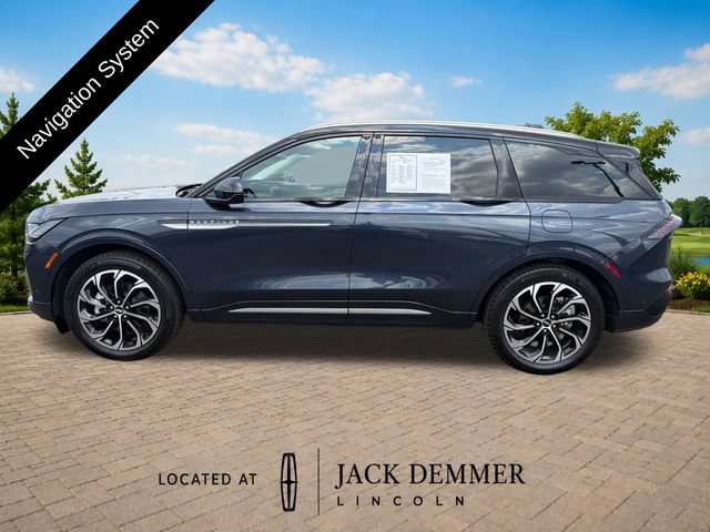 Certified 2024 Lincoln Nautilus Reserve AWD/4WD image 3