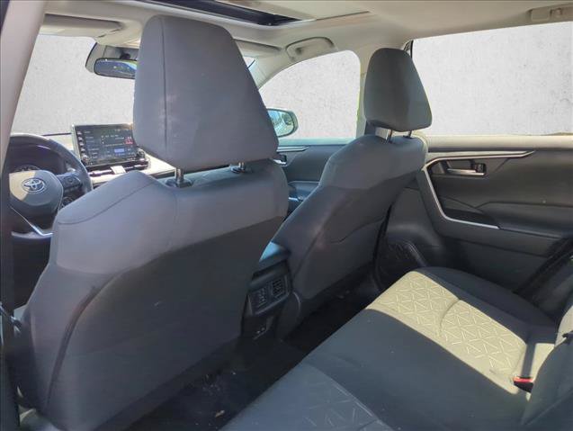 Used 2022 Toyota RAV4 XLE w/ Convenience Package FWD image 21