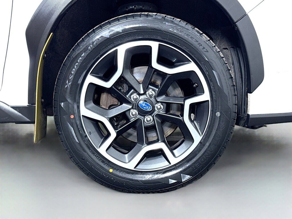 Used 2017 Subaru Crosstrek 2.0i Premium image 32