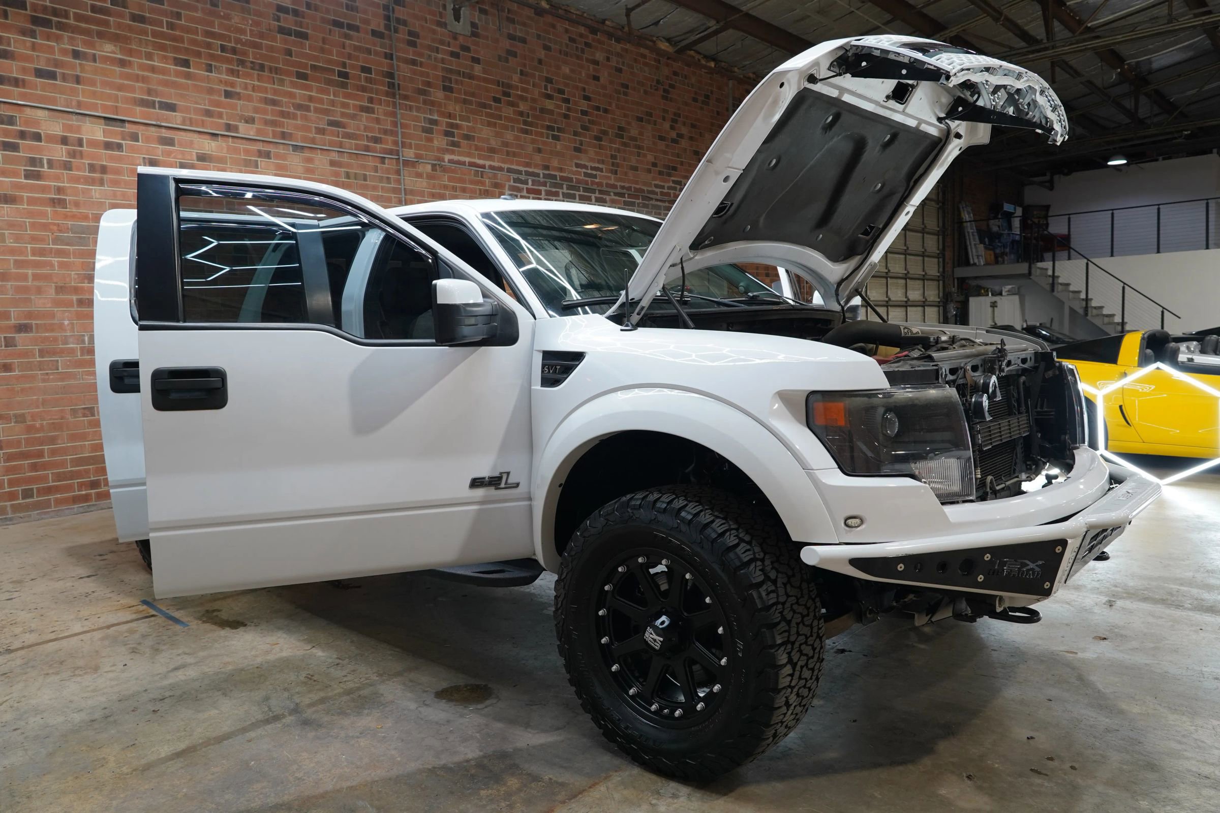 Used 2014 Ford F150 Raptor w/ Equipment Group 801A Luxury AWD/4WD image 30