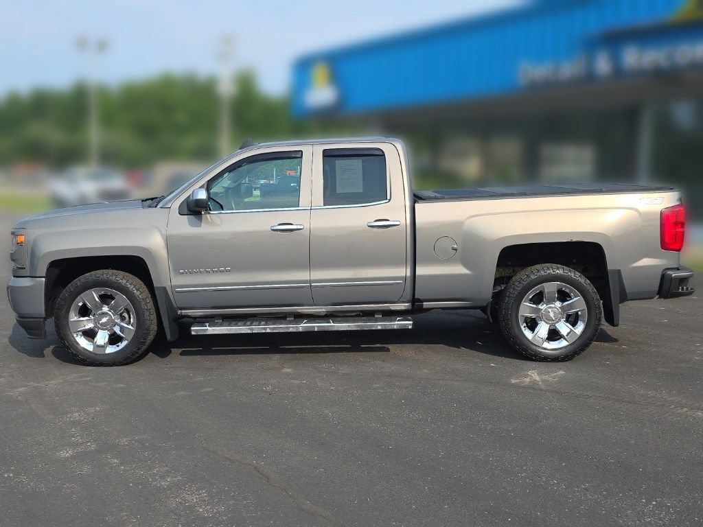 Used 2017 Chevrolet Silverado 1500 LTZ Z71 w/ LTZ Plus Package AWD/4WD video 3