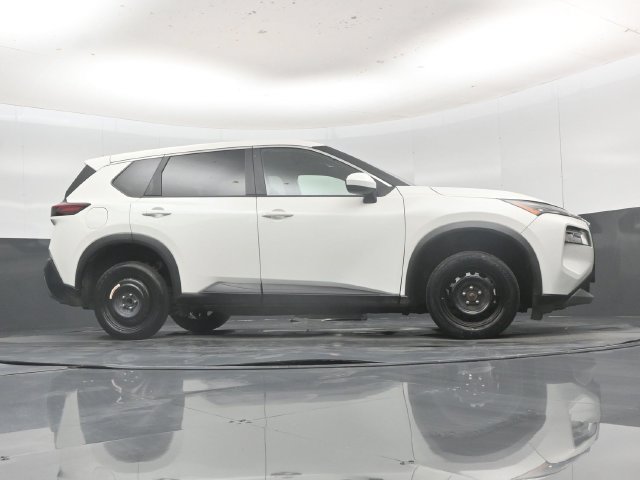 Used 2023 Nissan Rogue SV FWD image 52