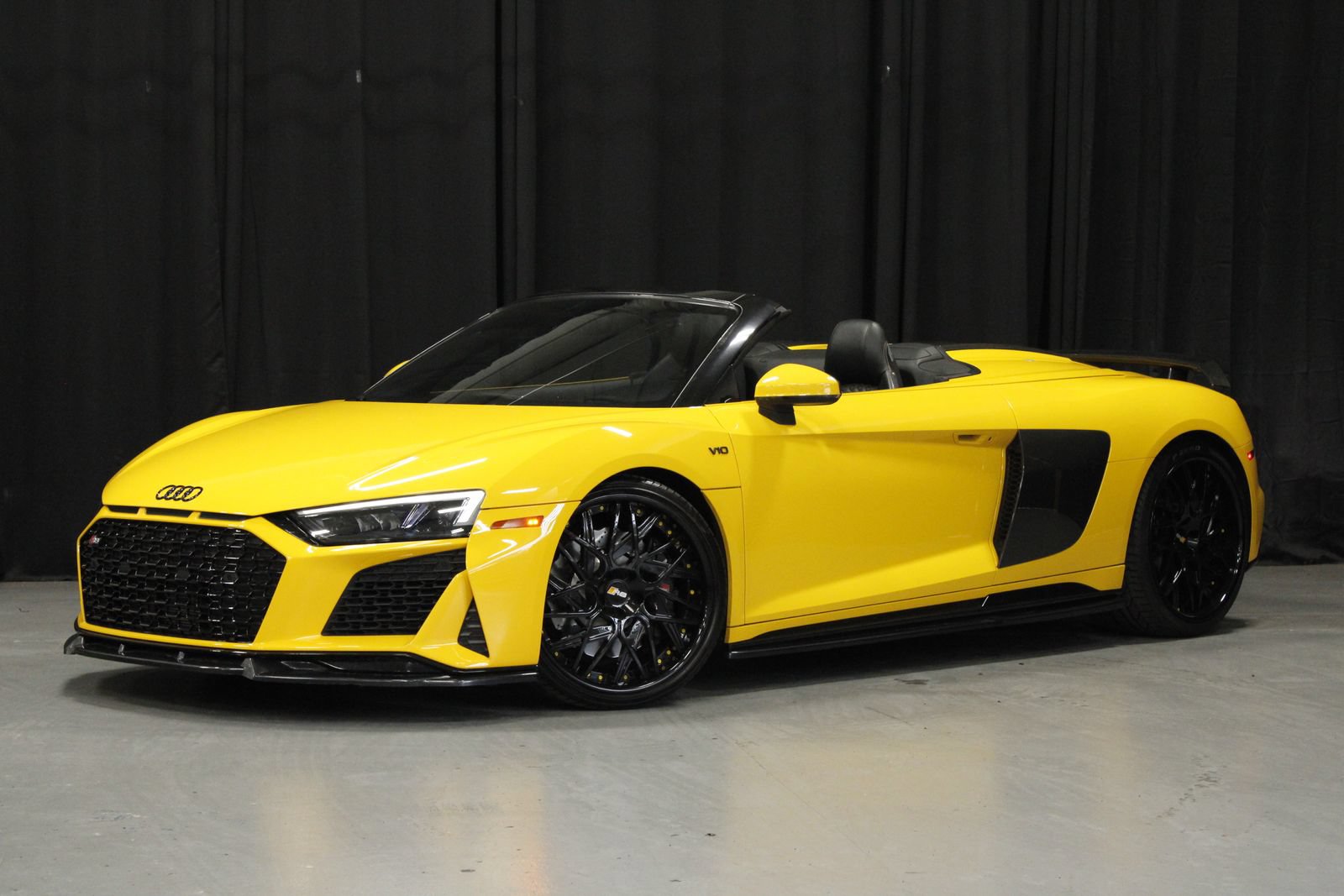 Used 2022 Audi R8 V10 RWD image 1