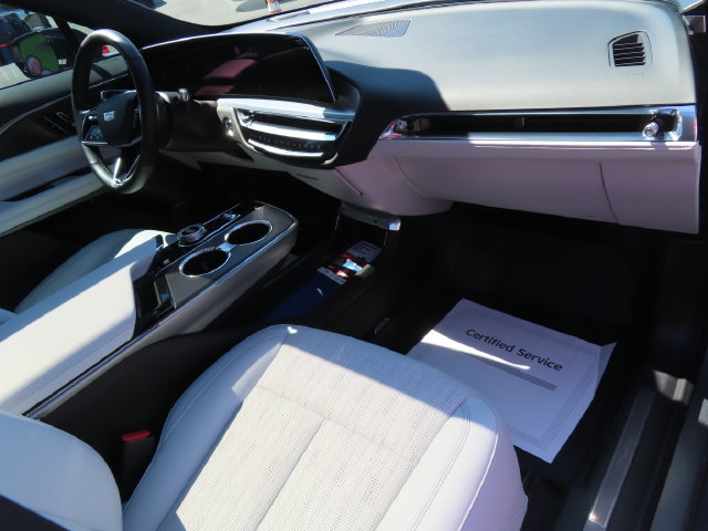 Certified 2024 Cadillac Lyriq Luxury w/ LPO, Floor Liner Package AWD/4WD image 46