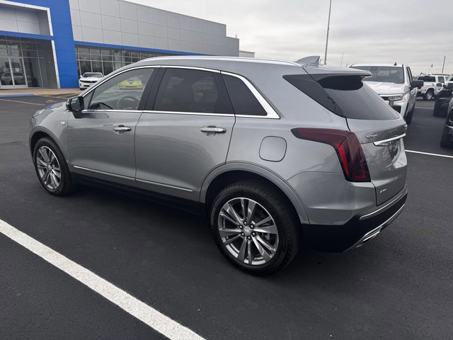 Used 2025 Cadillac XT5 Premium Luxury image 4
