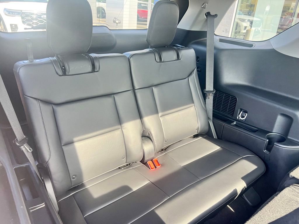 Used 2023 Ford Explorer XLT w/ Equipment Group 202A image 35