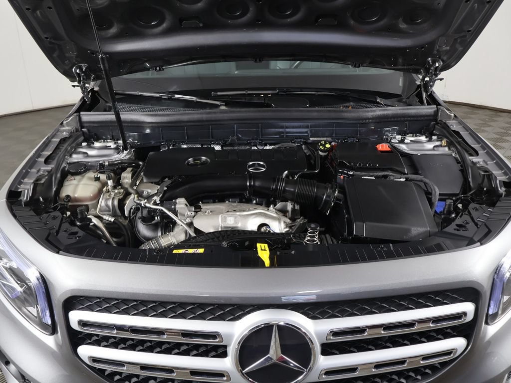 Used 2023 Mercedes-Benz GLB 250 4MATIC w/ Premium Package image 20