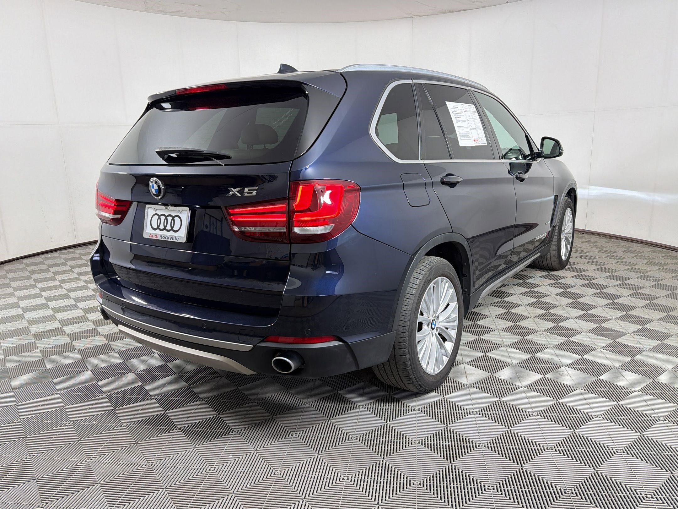 Used 2017 BMW X5 xDrive35i image 9