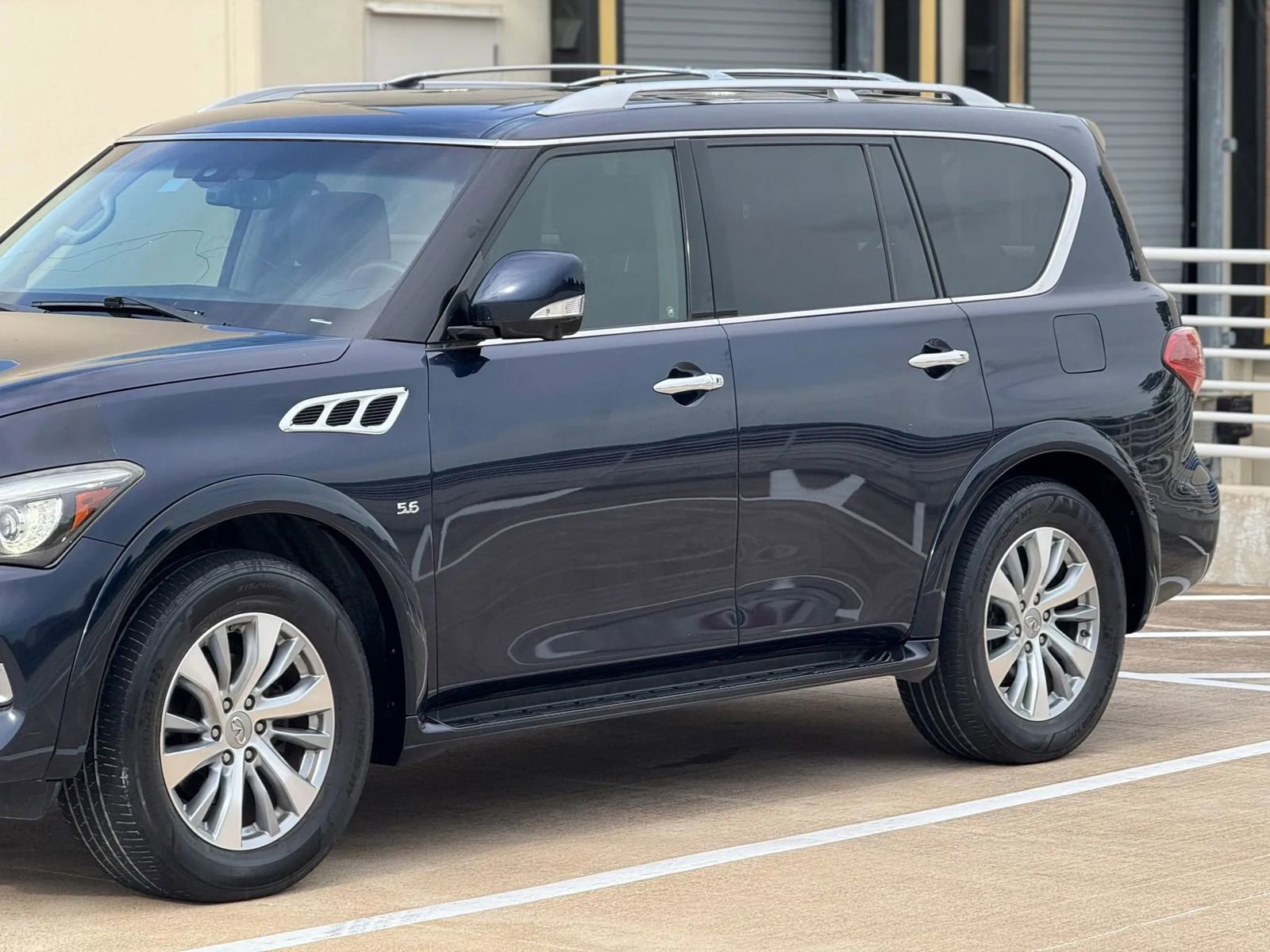 Used 2015 INFINITI QX80 2WD w/ 22" Wheel Package image 4