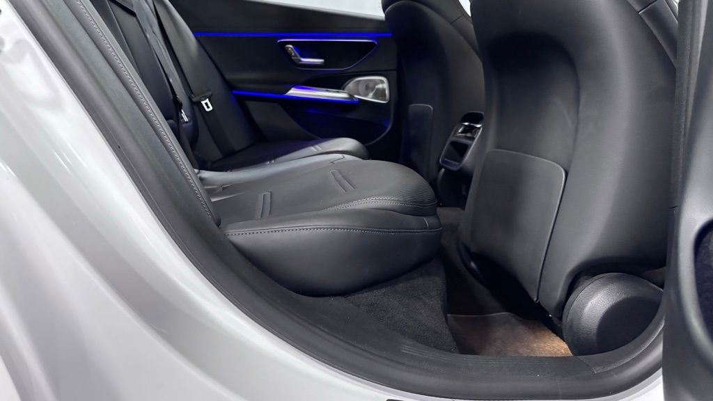 Certified 2025 Mercedes-Benz E 53 AMG e 4MATIC Sedan image 24