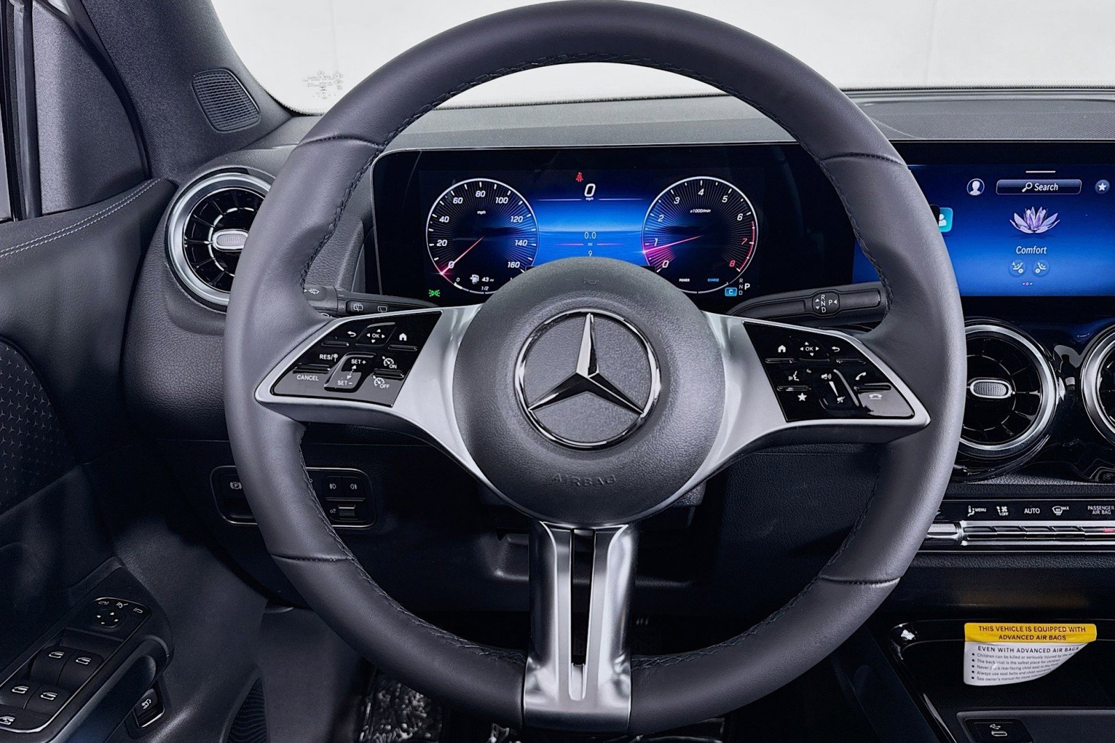 New 2026 Mercedes-Benz GLB 250 image 18