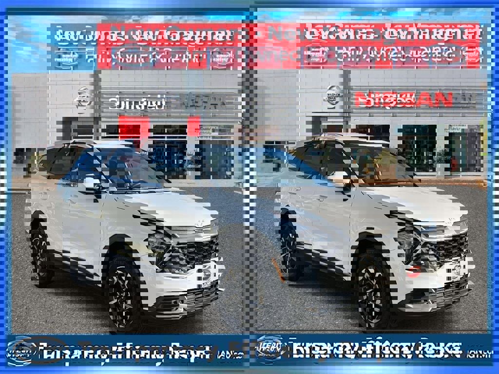 Used 2023 Kia Sportage LX image 1