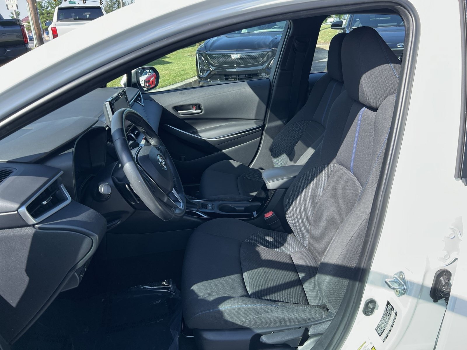 Used 2021 Toyota Corolla SE FWD image 13