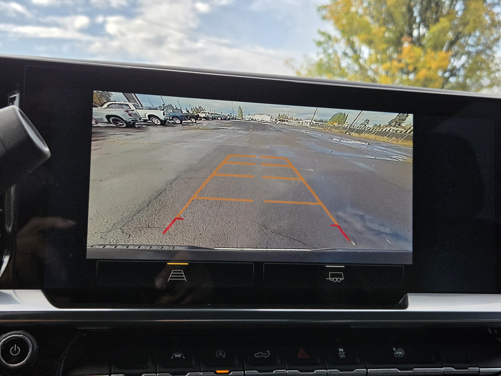 Used 2026 Chevrolet Silverado 1500 LT AWD/4WD image 17