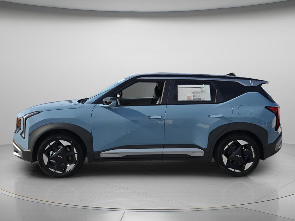 New 2027 Kia Seltos S FWD image 2