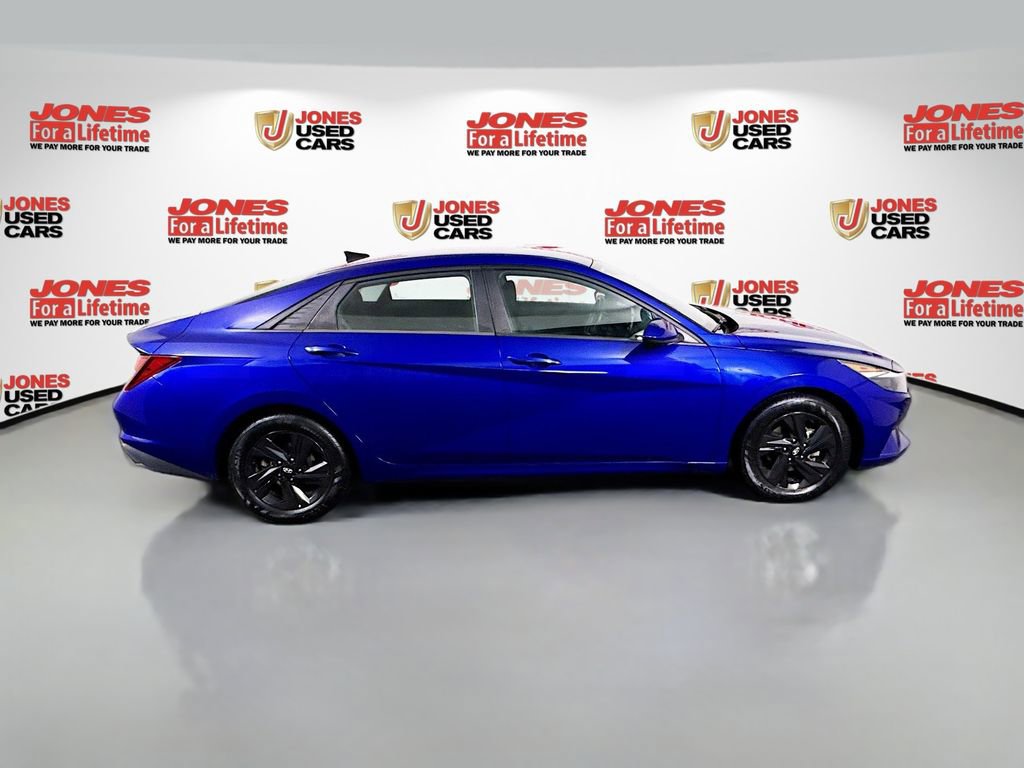 Certified 2021 Hyundai Elantra SEL w/ Convenience Package image 16