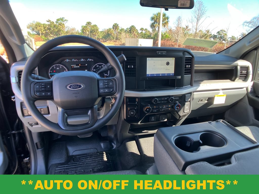 New 2026 Ford F250 XL w/ XL Driver Assist Package AWD/4WD image 7