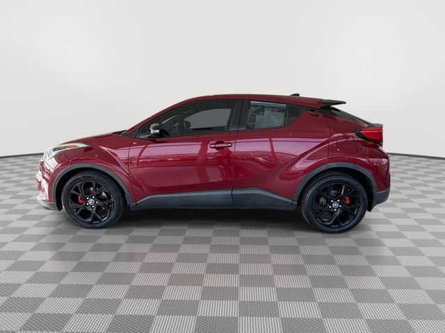 Used 2018 Toyota C-HR XLE image 6
