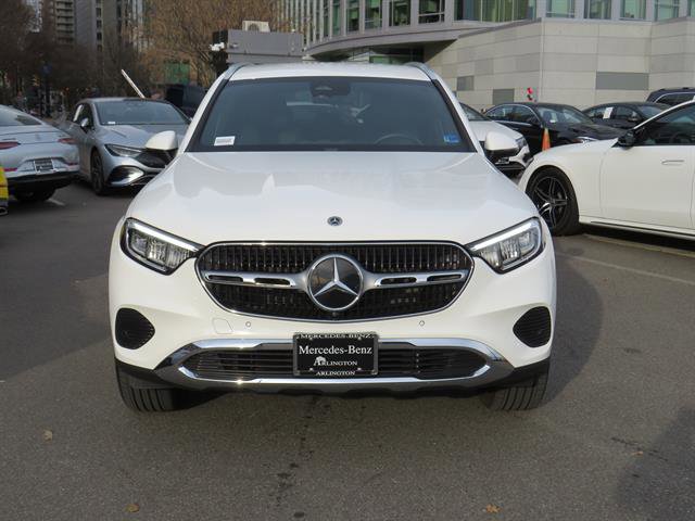 Used 2025 Mercedes-Benz GLC 300 4MATIC image 6