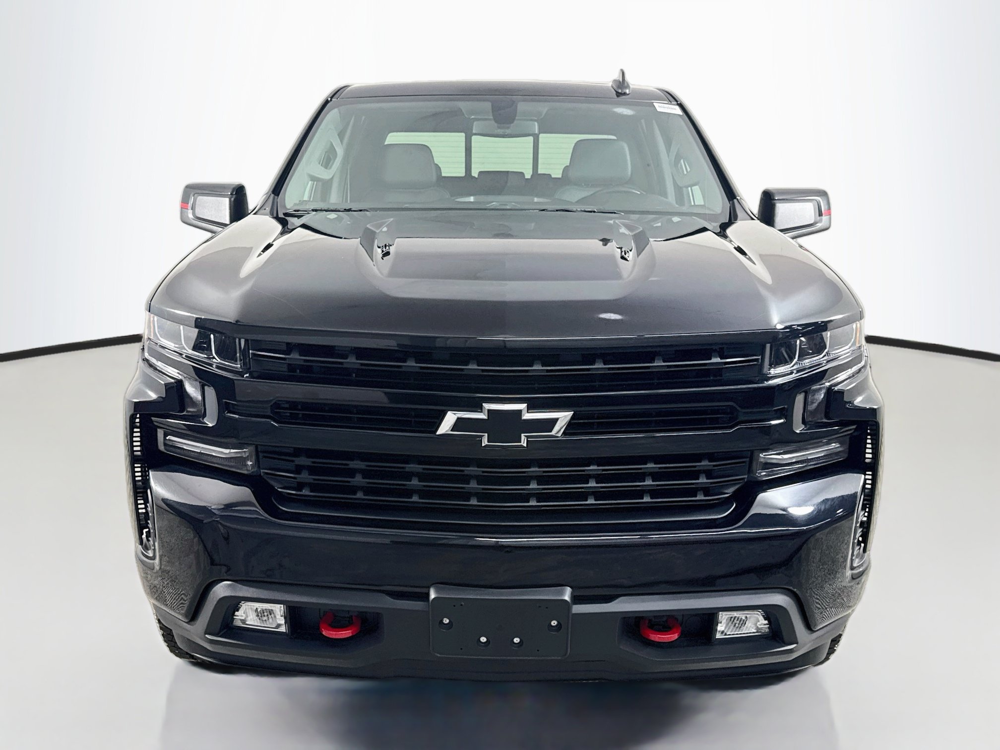 Used 2021 Chevrolet Silverado 1500 RST w/ Redline Edition AWD/4WD image 2