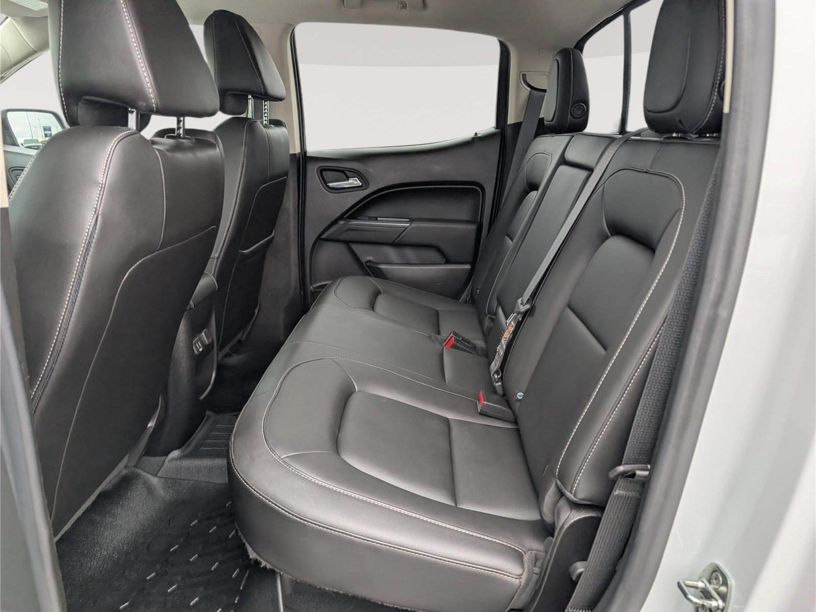Used 2021 Chevrolet Colorado ZR2 w/ ZR2 Dusk Special Edition AWD/4WD image 15