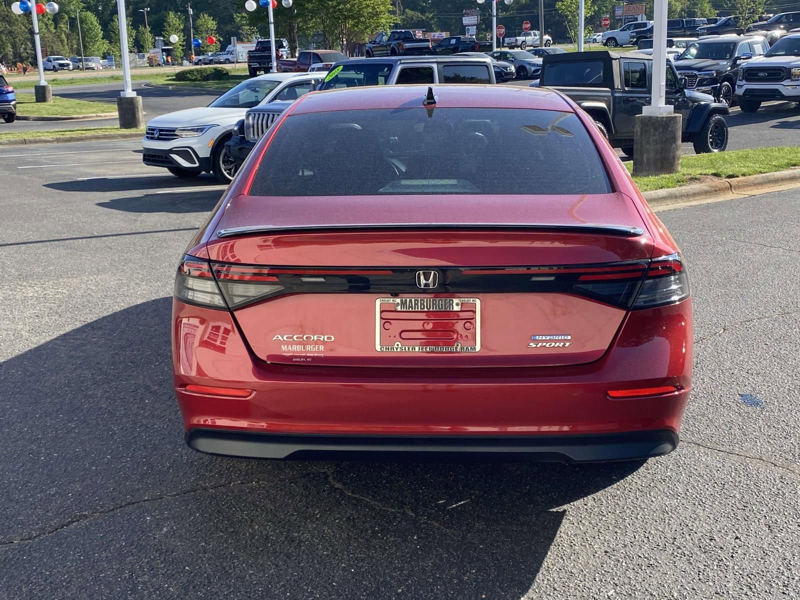 Used 2023 Honda Accord Sport image 6