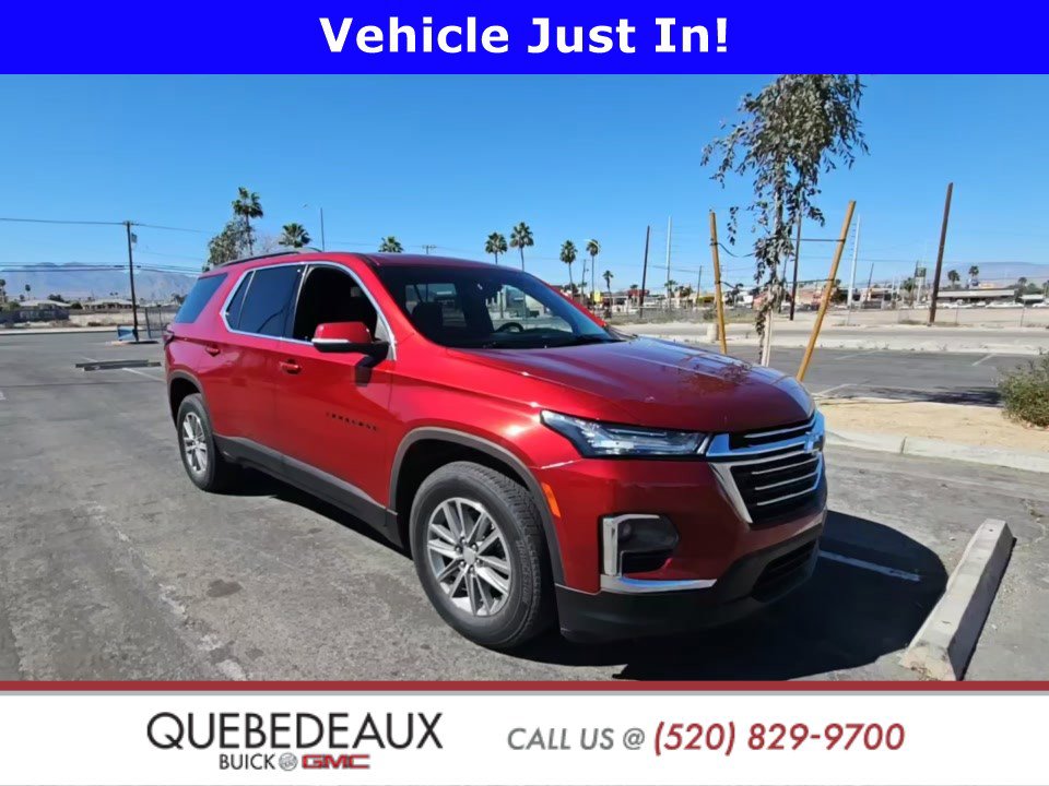 Used 2023 Chevrolet Traverse LT image 1
